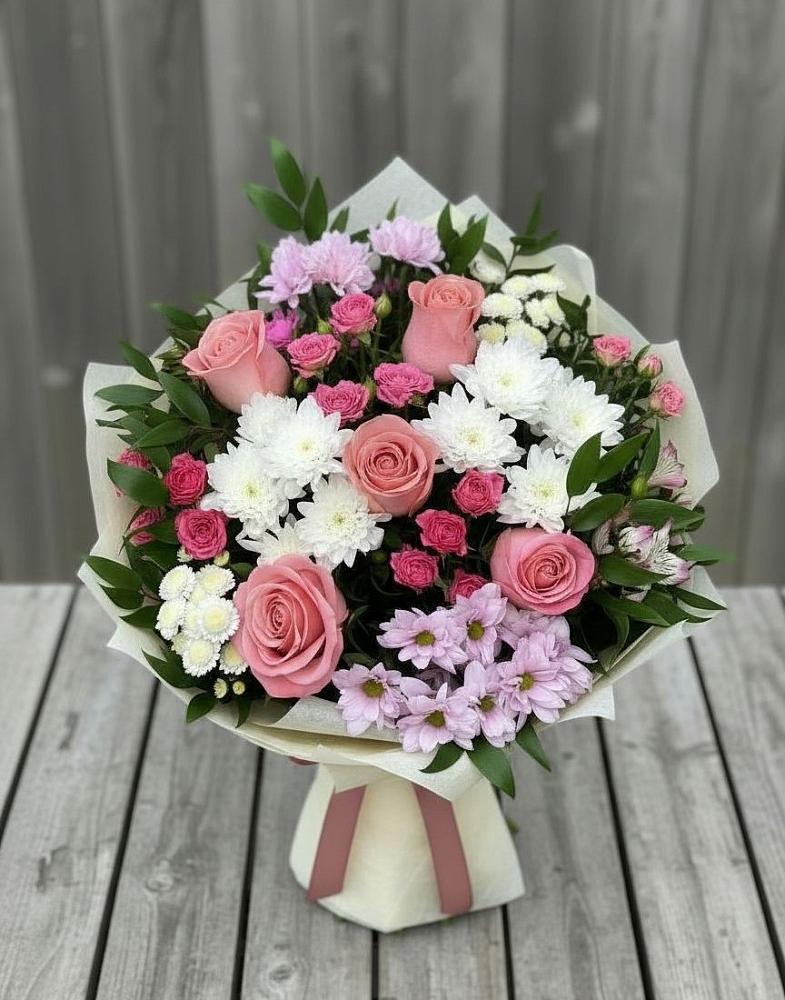 Букет цветов из: Альстромерии, Гвоздики, Розы и Хризантемы в Аниве
