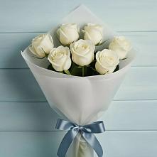 Букет 7 Белых роз Эдлесс Лав в Аниве