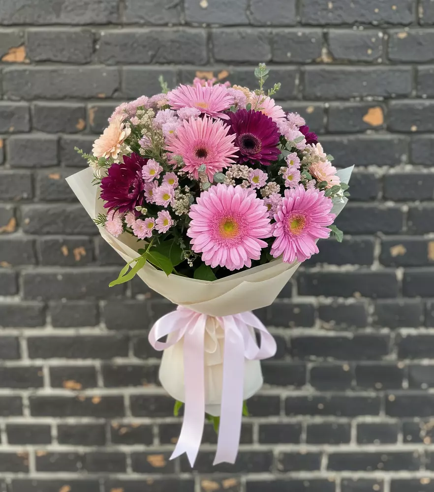Букет цветов из: Герберы и Хризантемы в Аниве