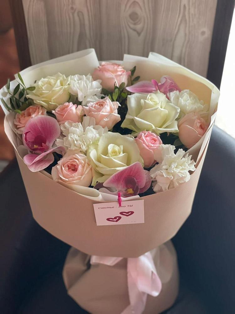 Букет цветов из: Орхидеи, Розы и Гвоздики в Аниве