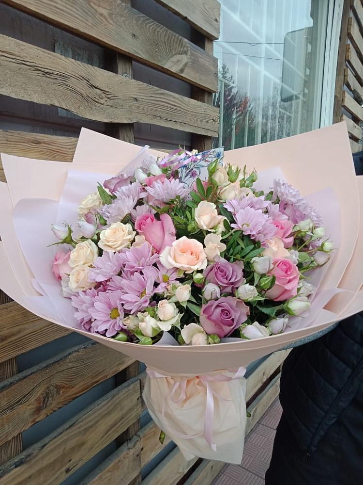 Букет цветов из: Розы и Хризантемы в Аниве