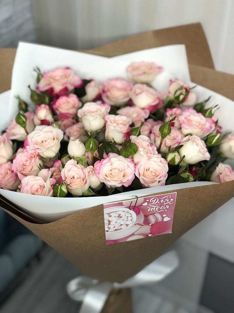 Букет цветов из: Розы в Аниве