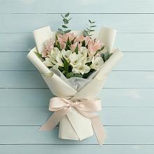 Букет цветов из:  Альстромерии в Аниве