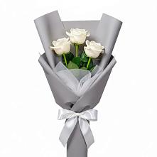 Букет 3 белые розы в Аниве