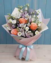 Букет цветов из:  Лизиантусы, Розы, Альстромерии и Гипсофила в Аниве