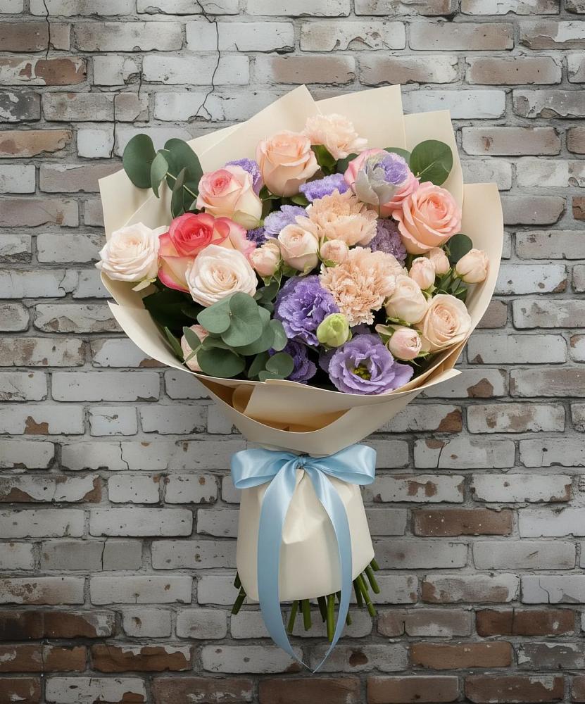 Букет цветов из: Розы, Лизиантусы и Гвоздики в Аниве