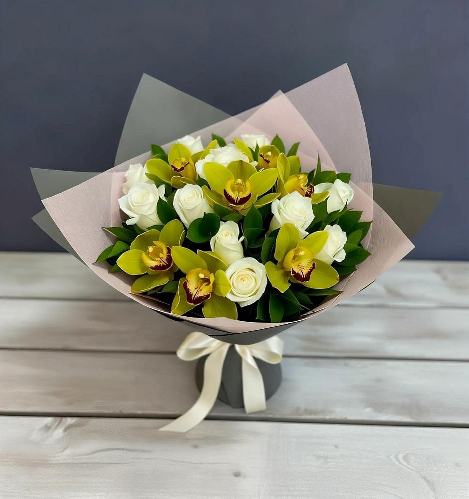 Букет цветов из: Орхидеи и Розы в Аниве