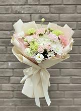 Букет цветов из:  Гвоздики, Розы, Лизиантусы и Хризантемы #REPLACE_PRED# Аниве