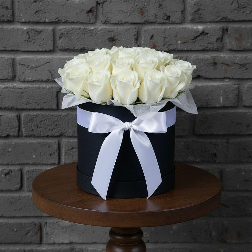 Цветочная композиция из Розы в шляпной коробке в Аниве