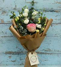 Букет цветов из:  Розы и Лизиантусы в Аниве