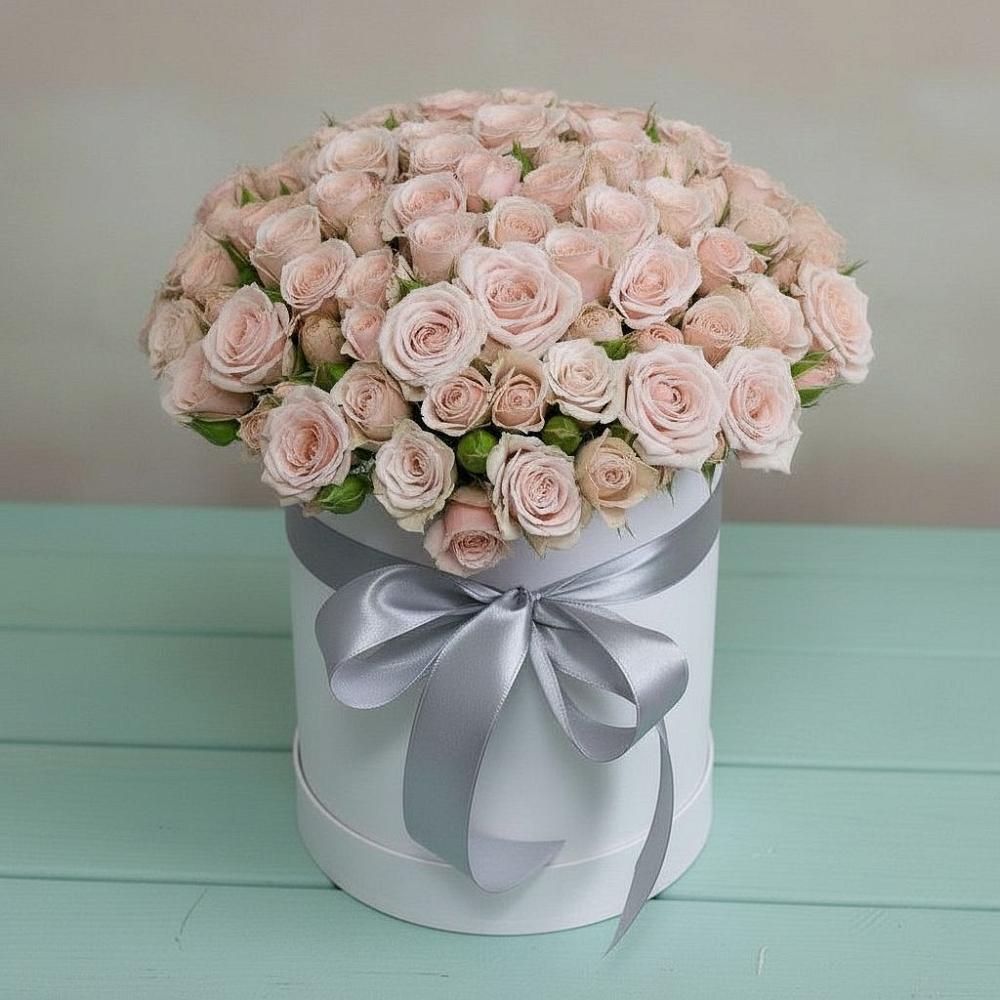 Цветочная композиция из Розы в шляпной коробке в Аниве